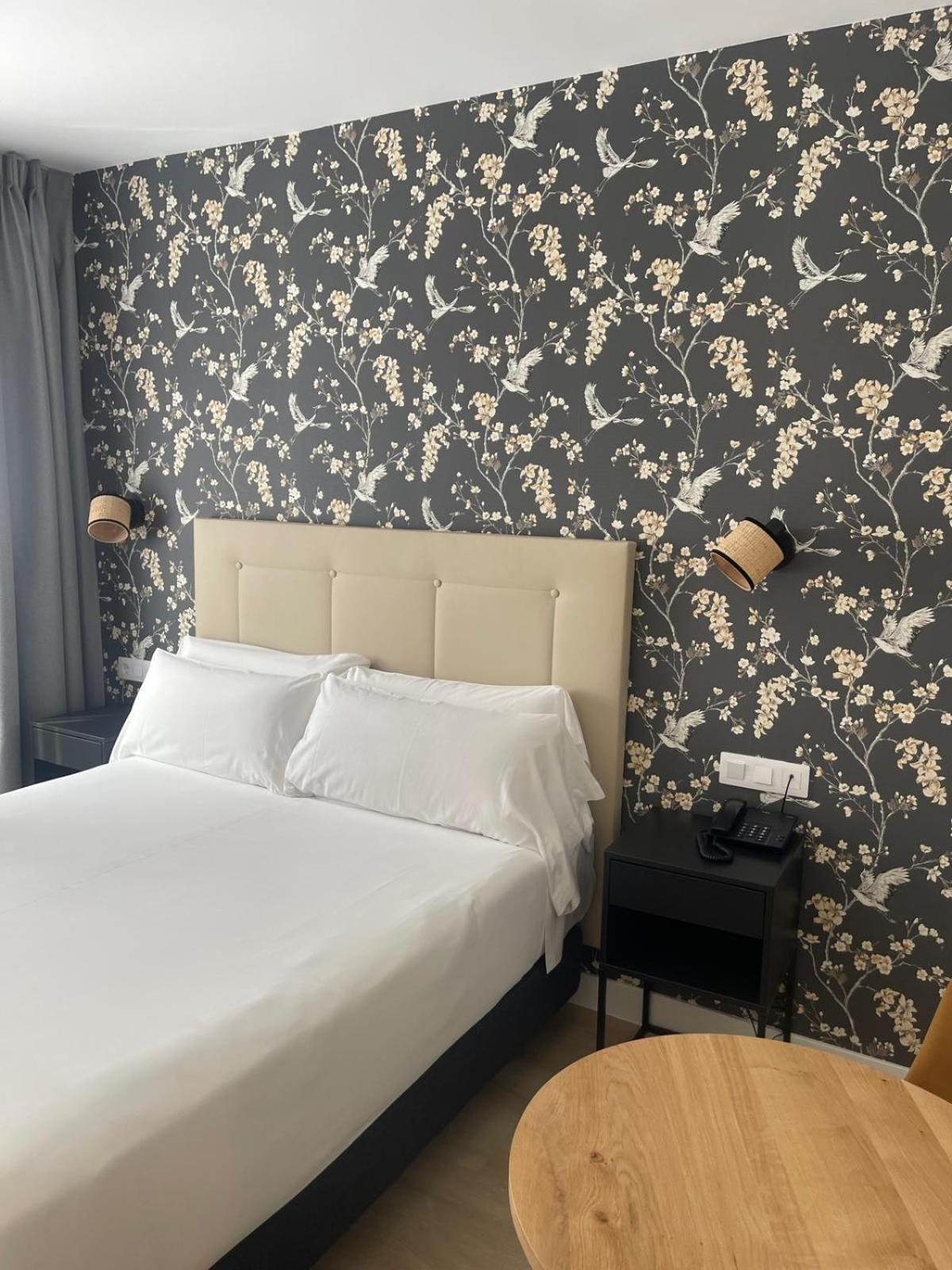 Hotel Cisneros Alcala de Henares Ngoại thất bức ảnh