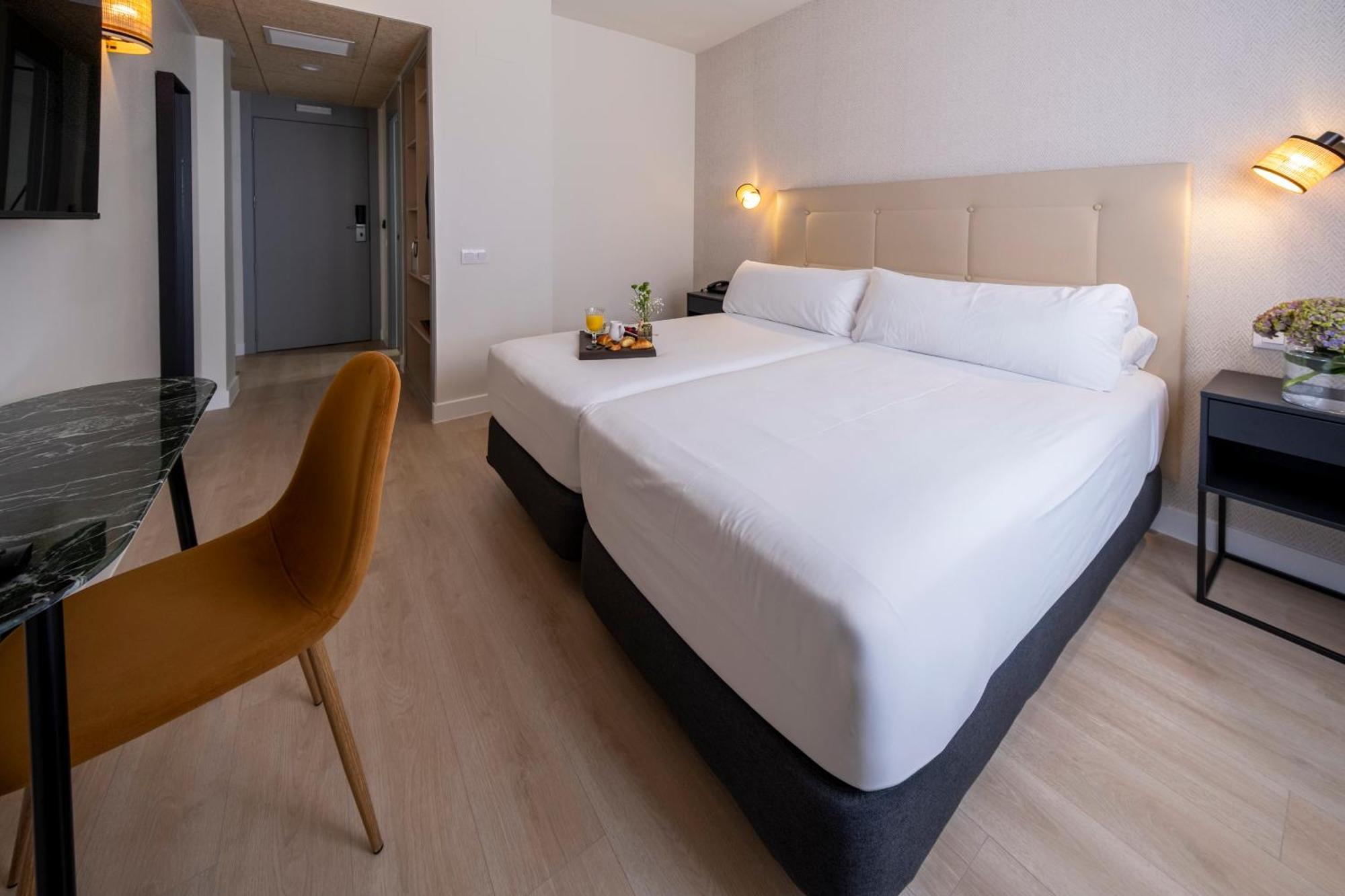 Hotel Cisneros Alcala de Henares Ngoại thất bức ảnh